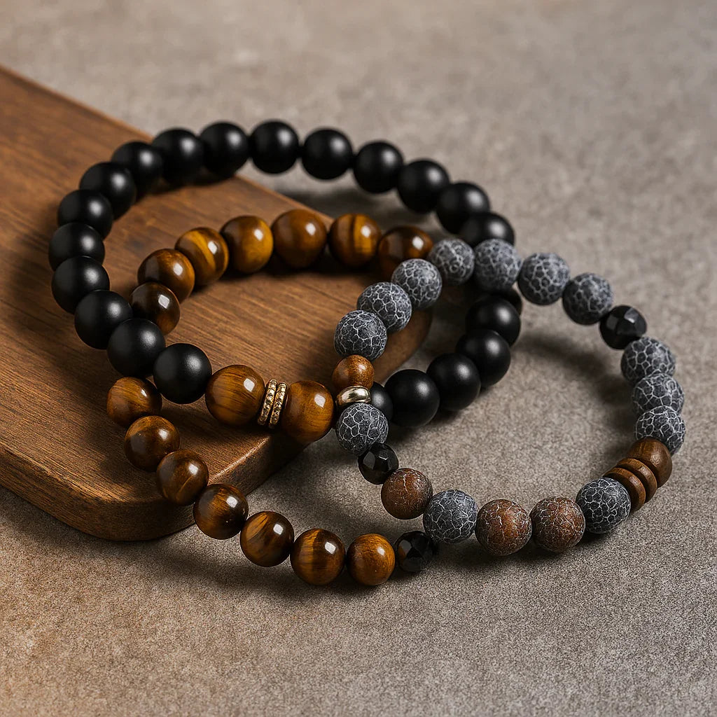 Handgefertigte Armbänder aus Naturstein – stilvolle Männerarmbänder mit Onyx, Tigerauge & Achat – 9-Oclock Schmuckkollektion